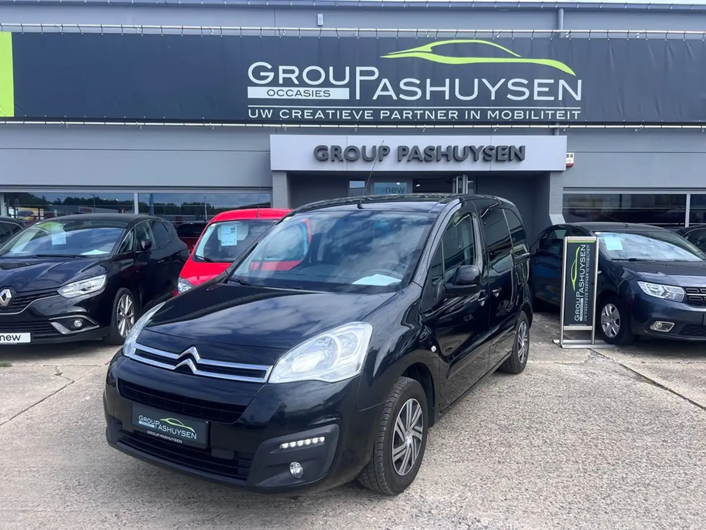 Citroen Berlingo Multispace 1.2CC 110PK 5Pl. Zwart - 1