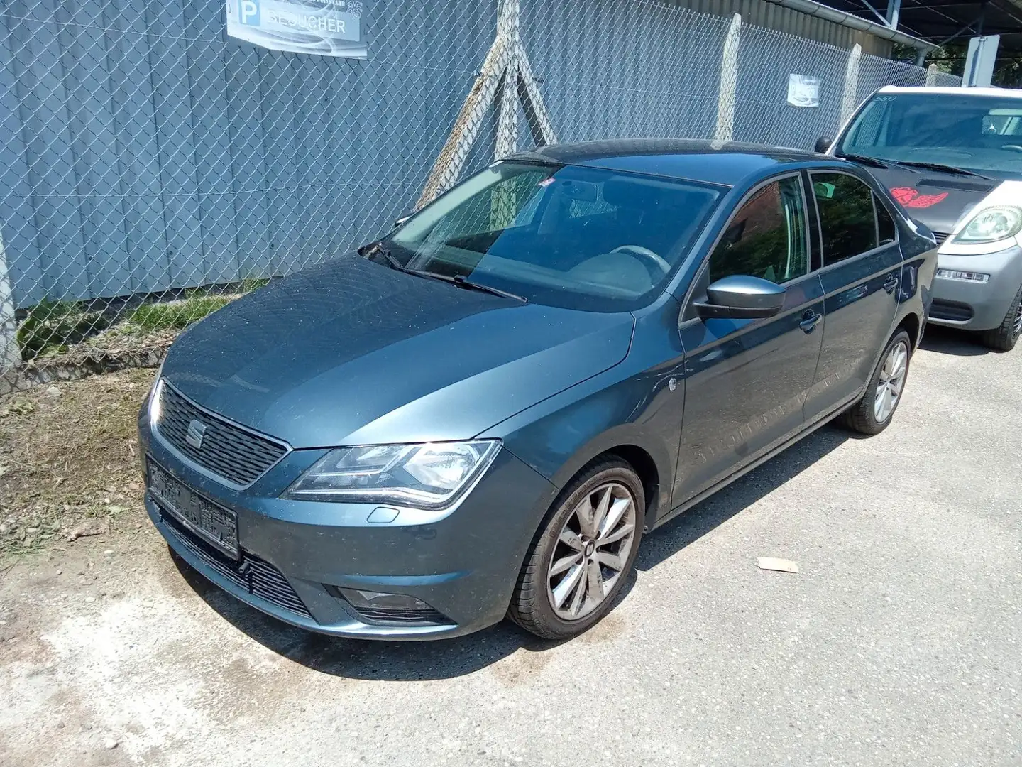 SEAT Toledo Reference Grau - 1