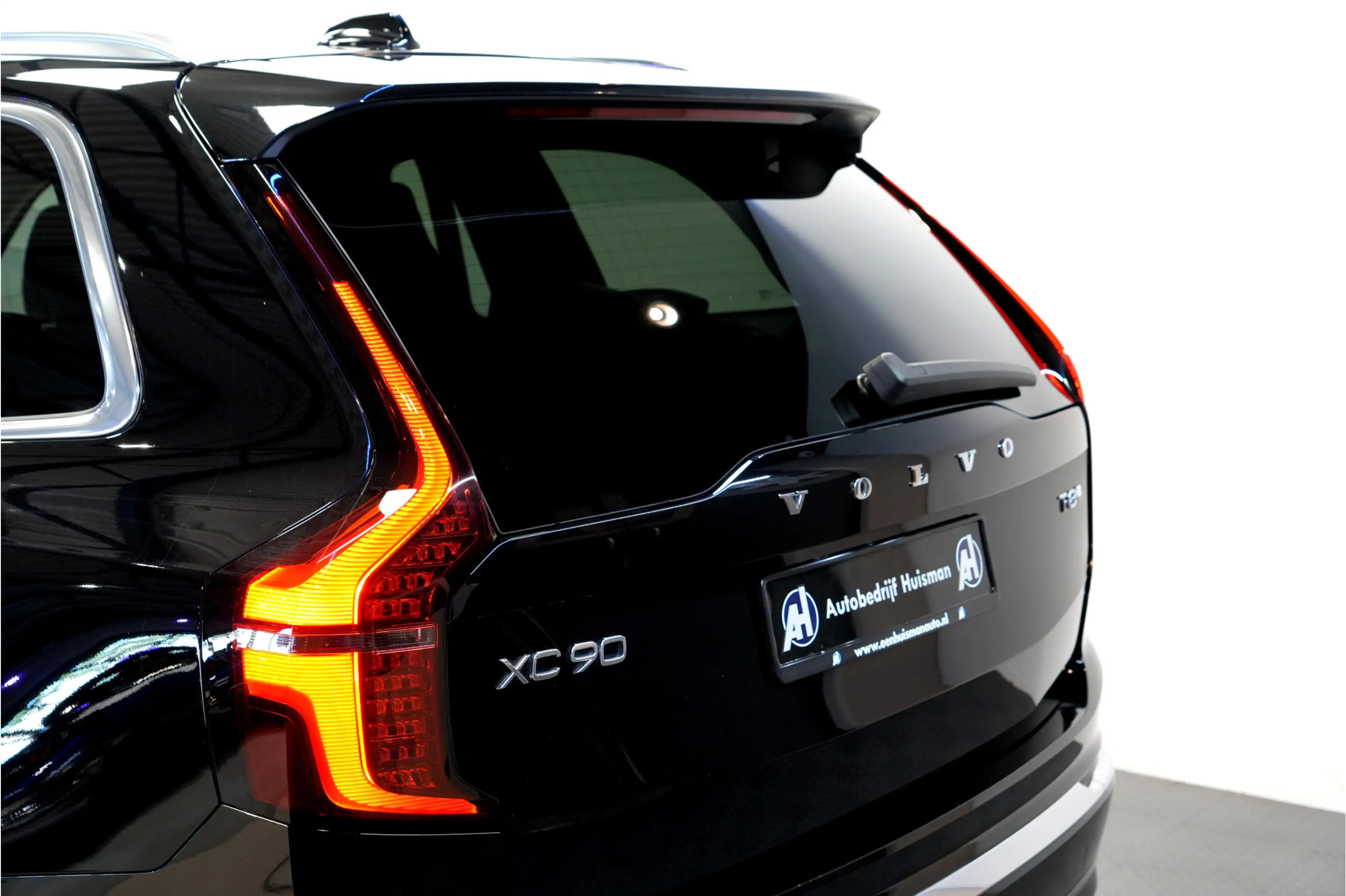 Volvo XC90 2.0 T8 AWD 335kW/456pk Aut8 Recharge Ultra Bright — photo 37