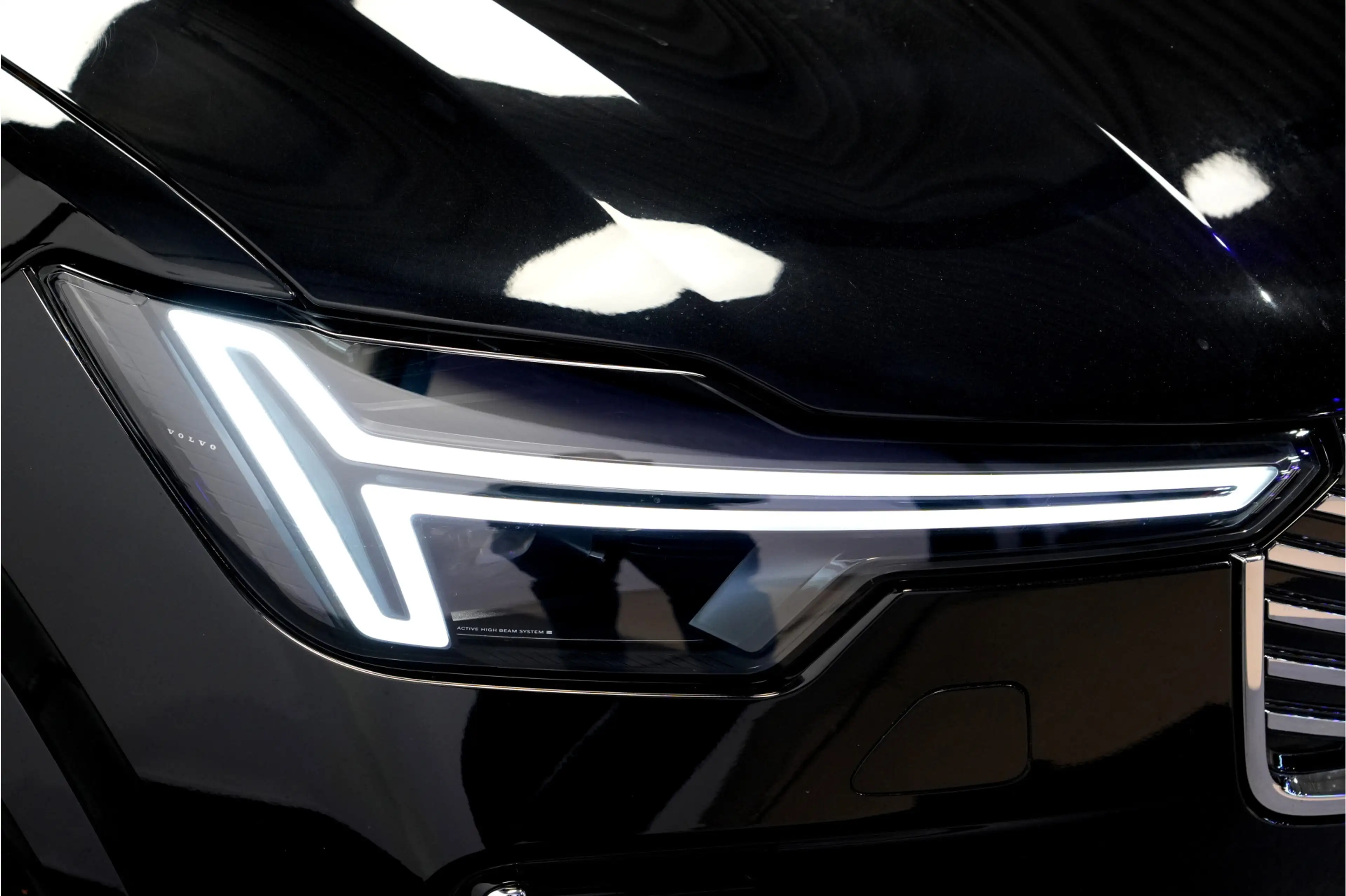 Volvo XC90 2.0 T8 AWD 335kW/456pk Aut8 Recharge Ultra Bright — photo 33