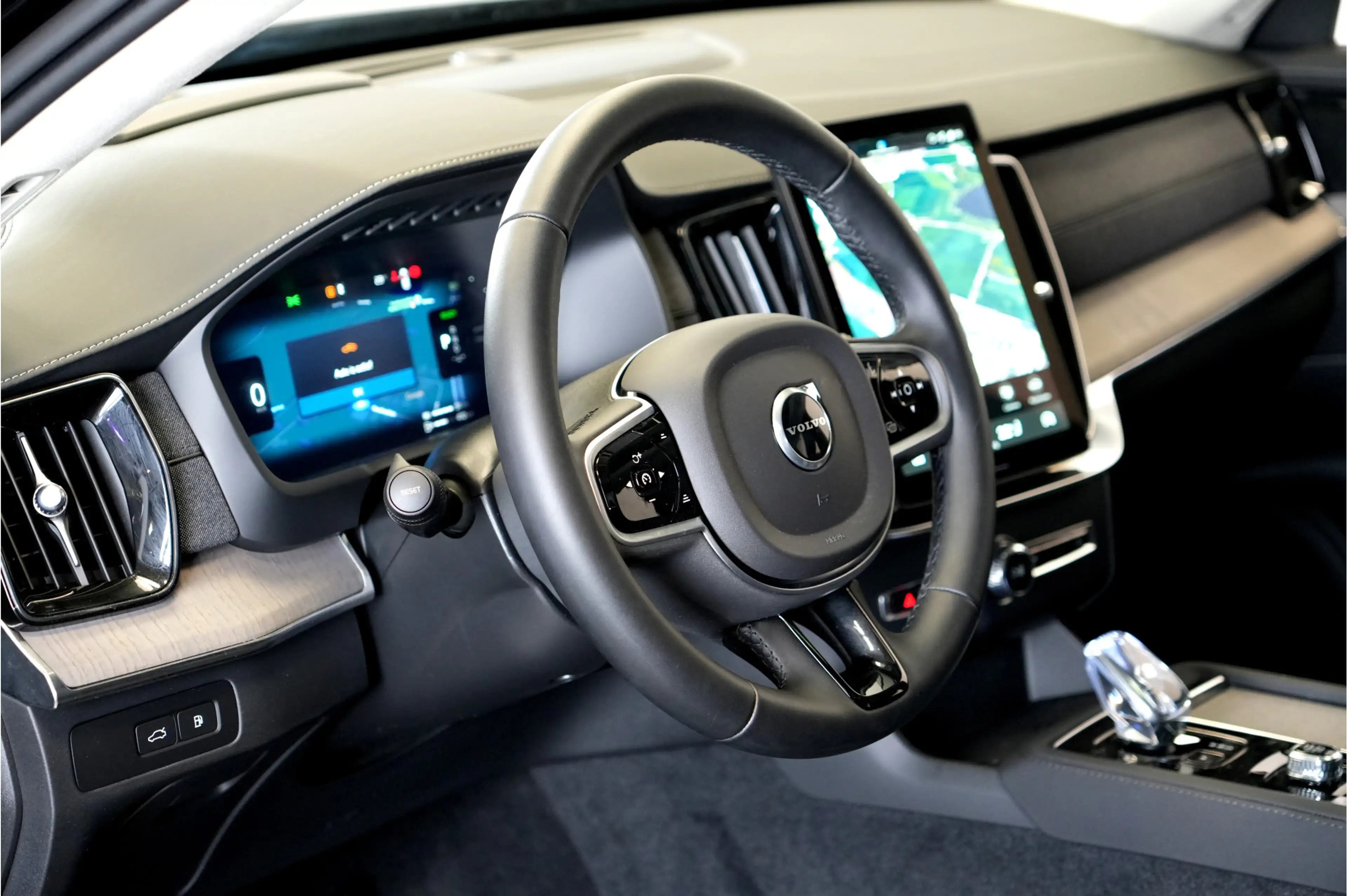 Volvo XC90 2.0 T8 AWD 335kW/456pk Aut8 Recharge Ultra Bright — photo 46