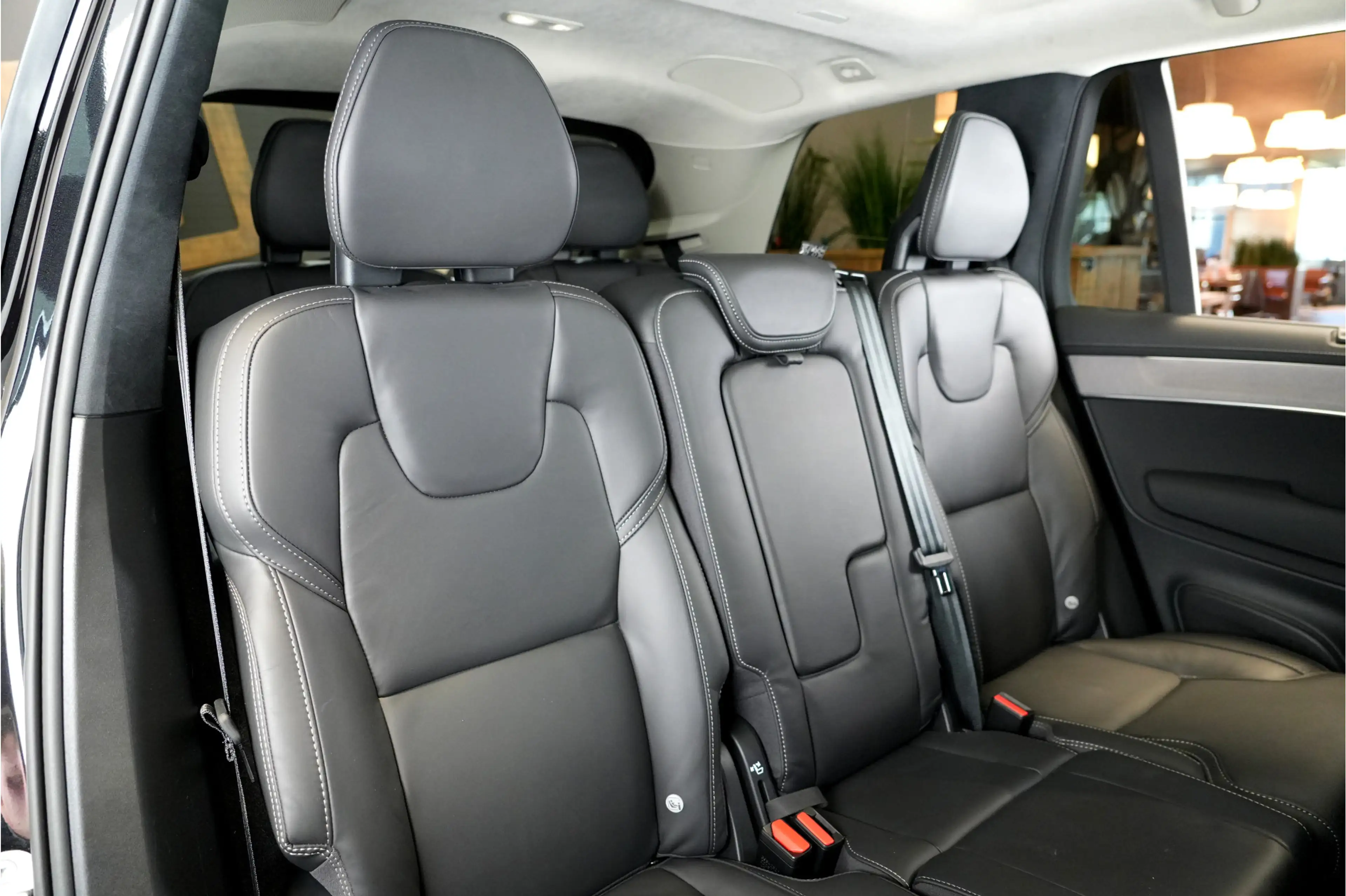 Volvo XC90 2.0 T8 AWD 335kW/456pk Aut8 Recharge Ultra Bright — photo 32