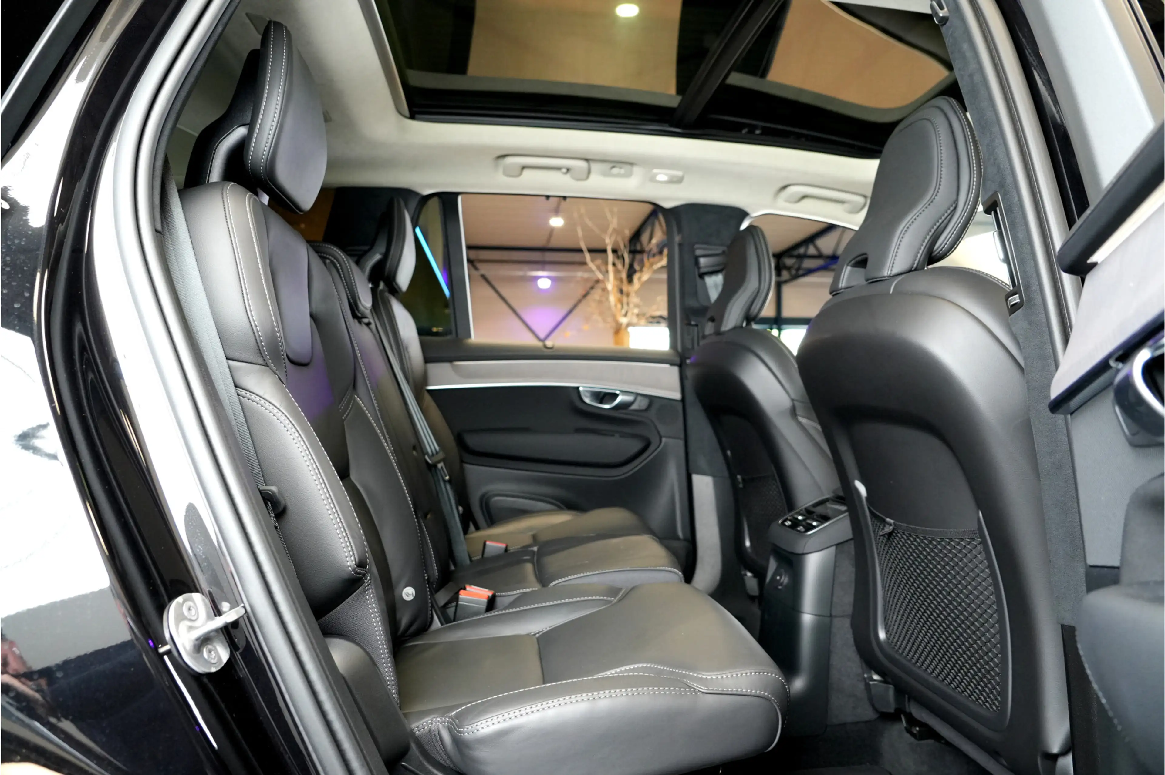 Volvo XC90 2.0 T8 AWD 335kW/456pk Aut8 Recharge Ultra Bright — photo 30