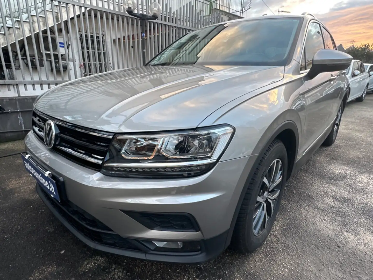 Volkswagen Tiguan Tiguan 1.6 TDI SCR Business BlueMotion Technology Grigio - 2