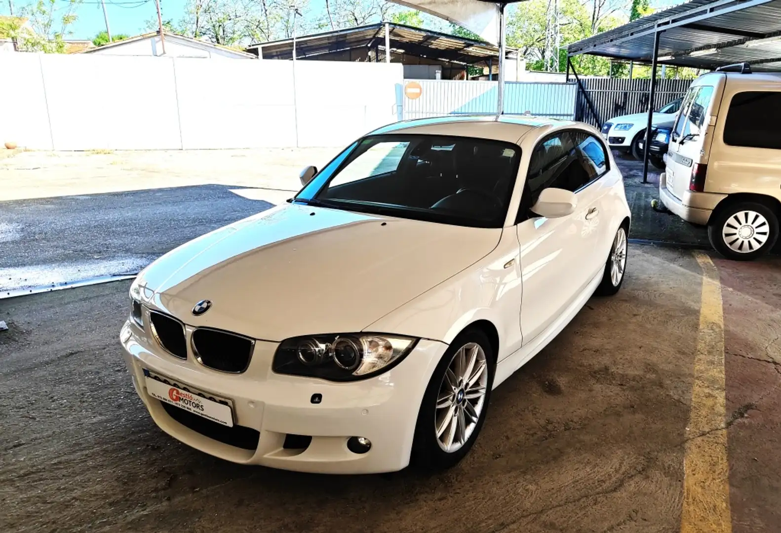 BMW 118 118d Blanco - 1