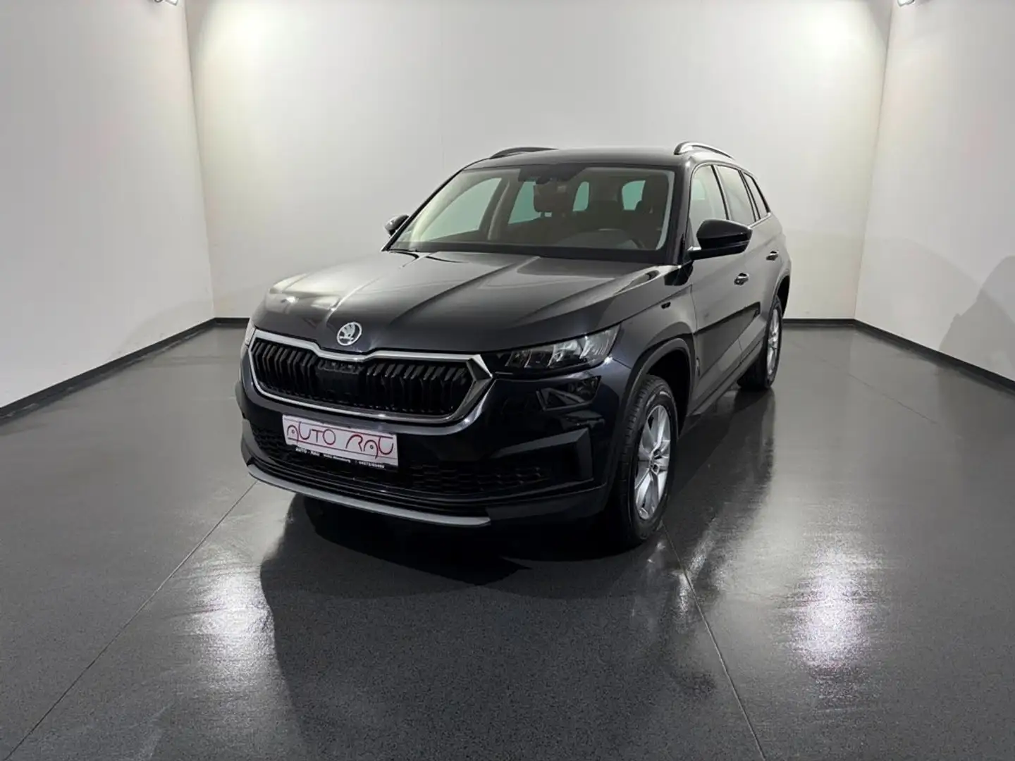 Skoda Kodiaq 2.0 TDI Ambition 4x4 DSG *AHK*NAVI*LED* Schwarz - 2