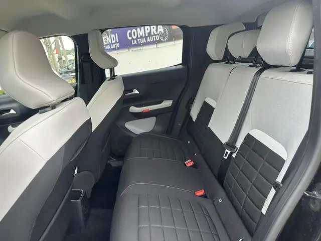 Citroen C3 view 12