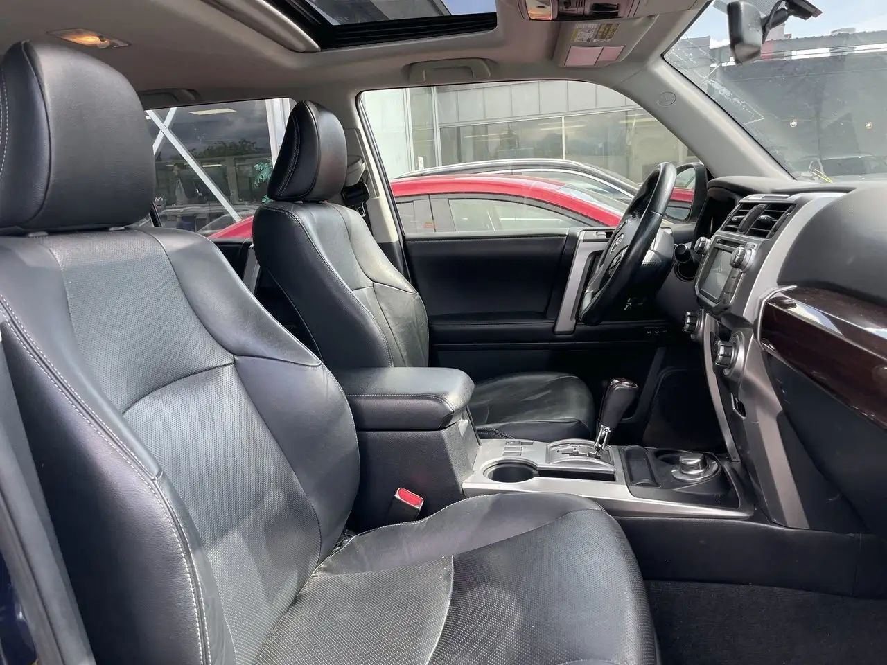 Toyota 4-Runner снимка Toyota 4-Runner