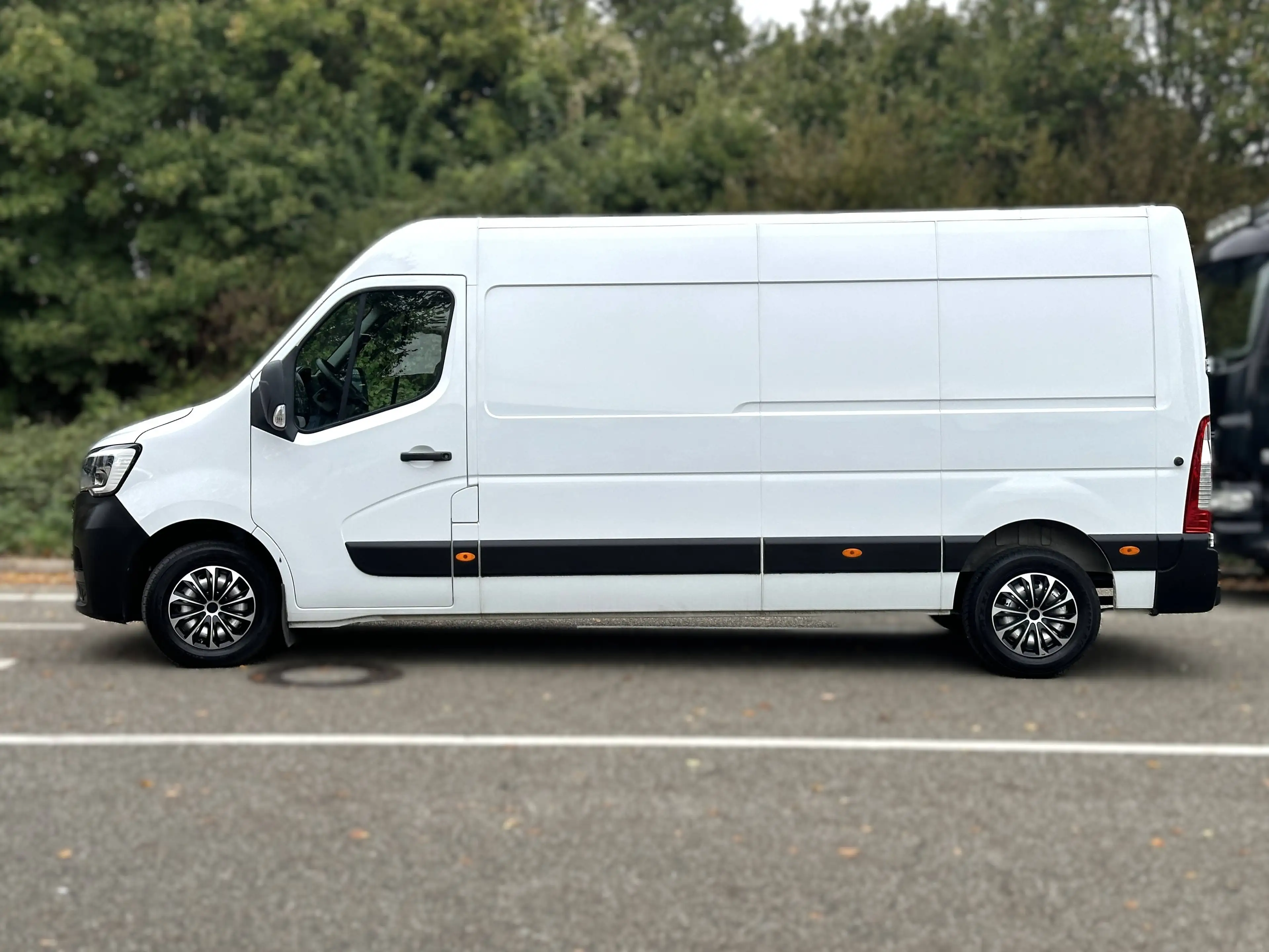 Renault Master 2.3 dCi*L3H2*AUTOMATIK*AHK*Navi*Kamera*TüV Neu — photo 2