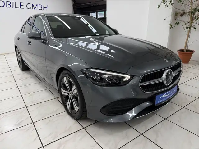 Mercedes-Benz C-Class view 4
