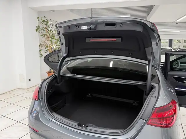 Mercedes-Benz C-Class view 10