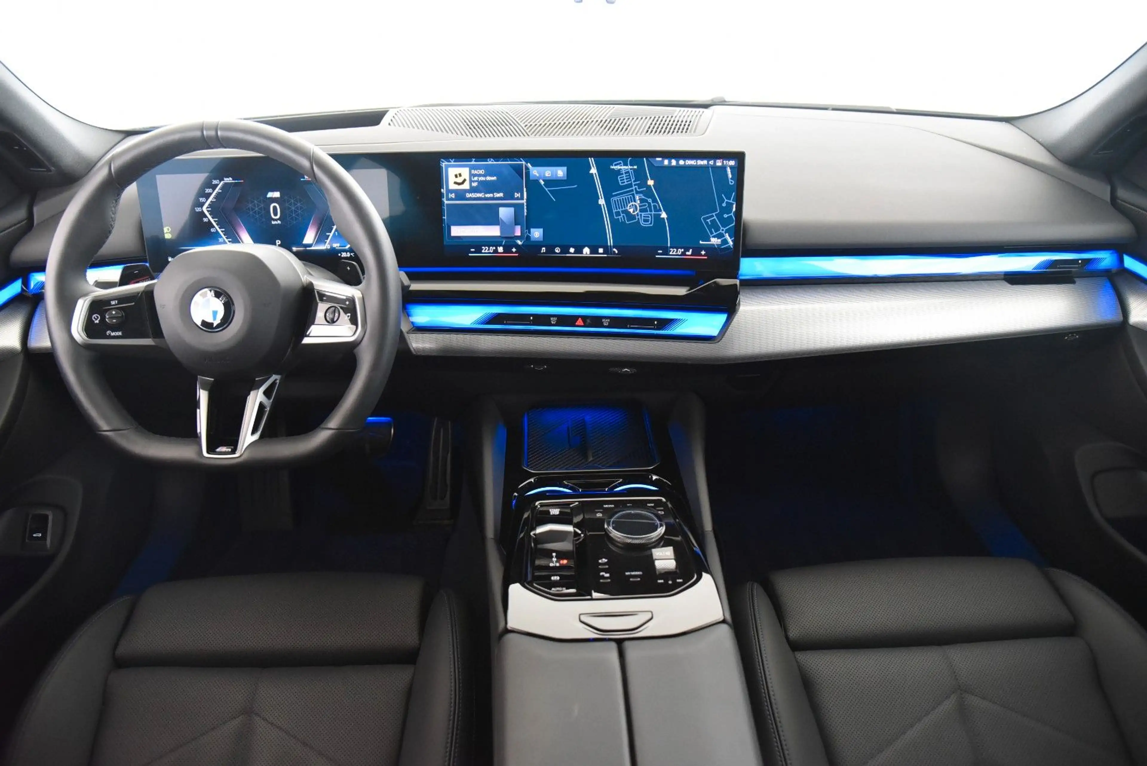 BMW 540 d xDrive Touring M Sport Pro StandHzg LED AHK — photo 9
