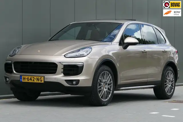 2016 Porsche Cayenne in Brown for sale