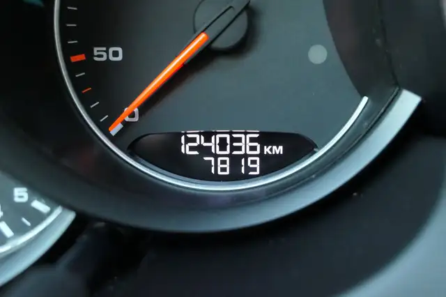 Porsche Cayenne view 5