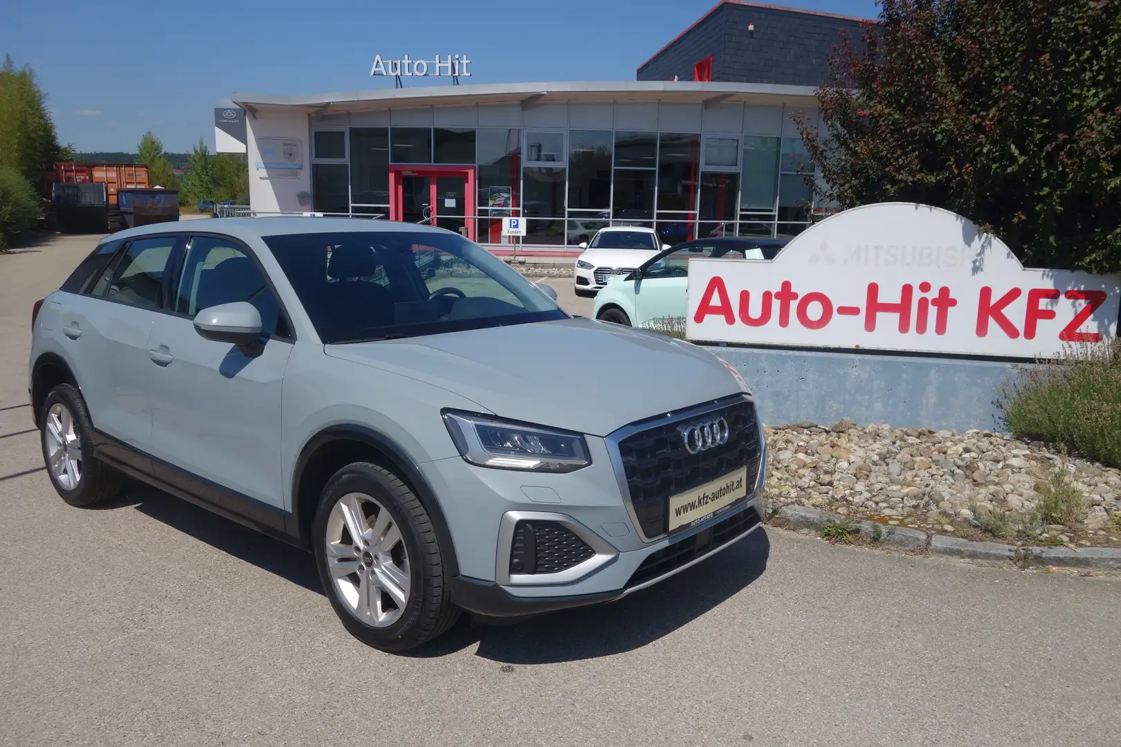 Audi Q2 35 TFSI admired S-tronic***Kamera/Navi/leasing*** Grau - 1