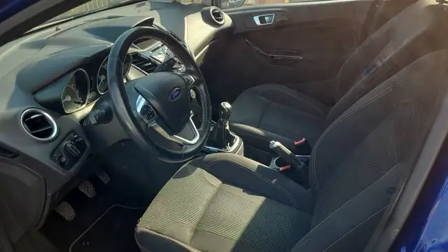 Ford Fiesta view 8