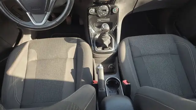 Ford Fiesta view 13