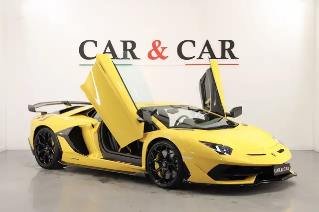 Lamborghini Aventador SVJ 6.5 V12 1 of 900