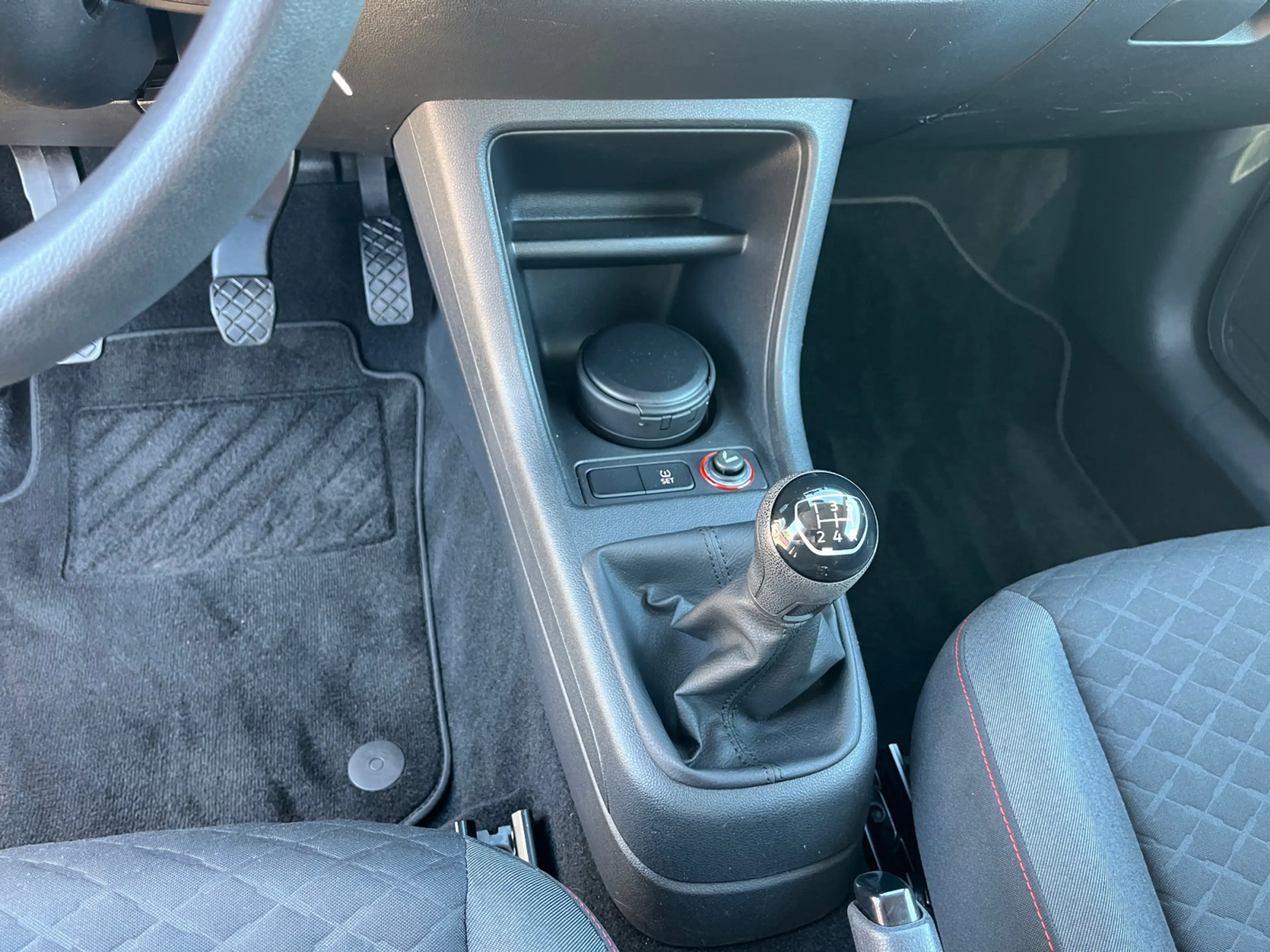 Volkswagen up! 1.0 Start-Stopp Join Sitzheizung Klima Bluet — photo 8