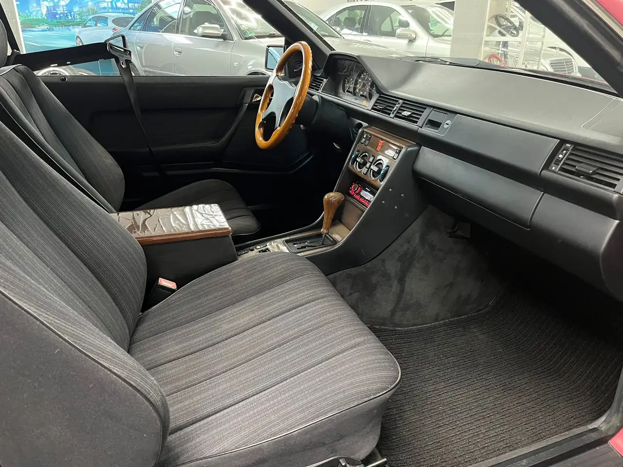Mercedes-Benz Baureihe 124 CE 230, Automatik, Klima, Schiebedach, foto 8
