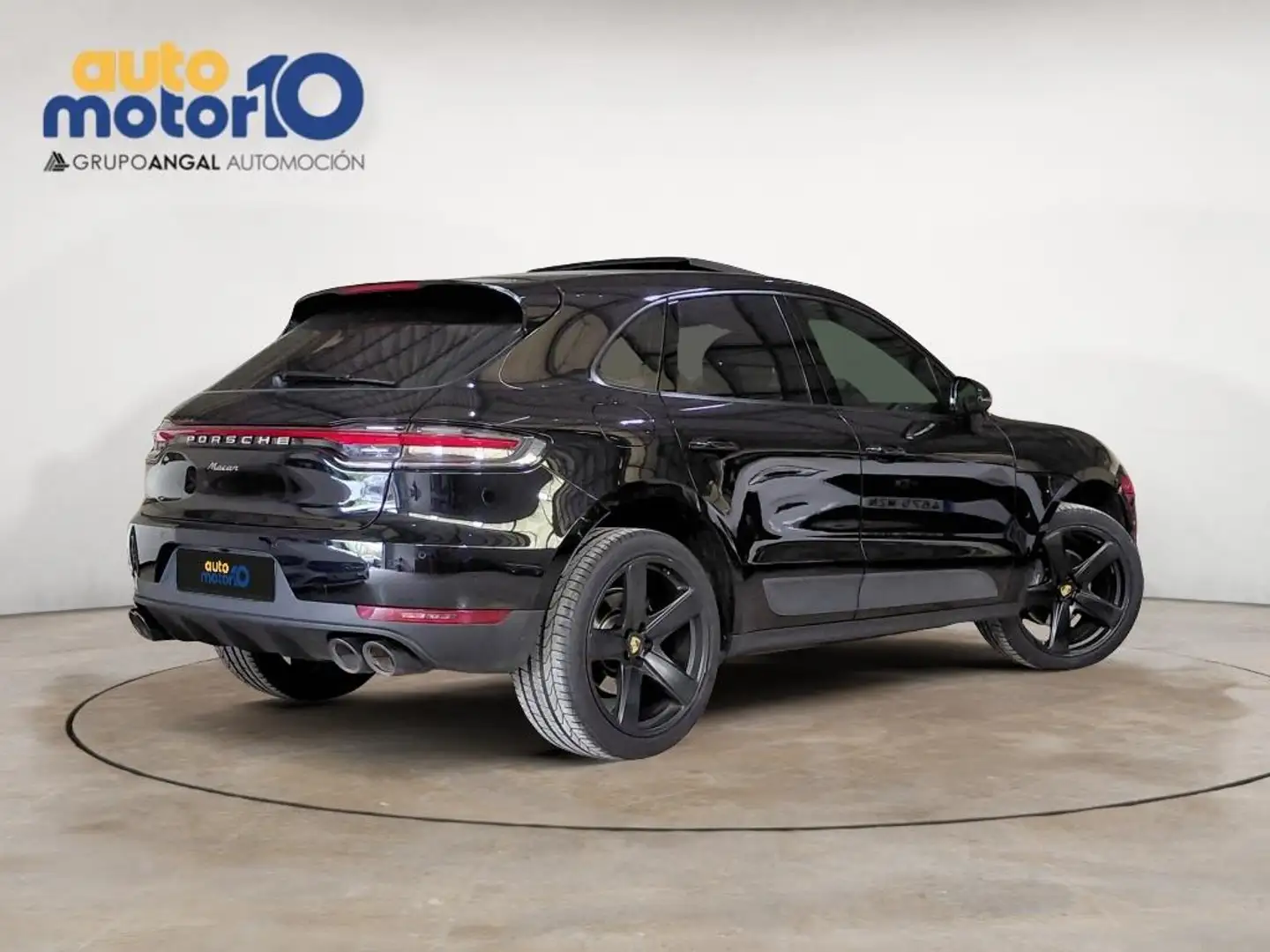 Porsche Macan - 2