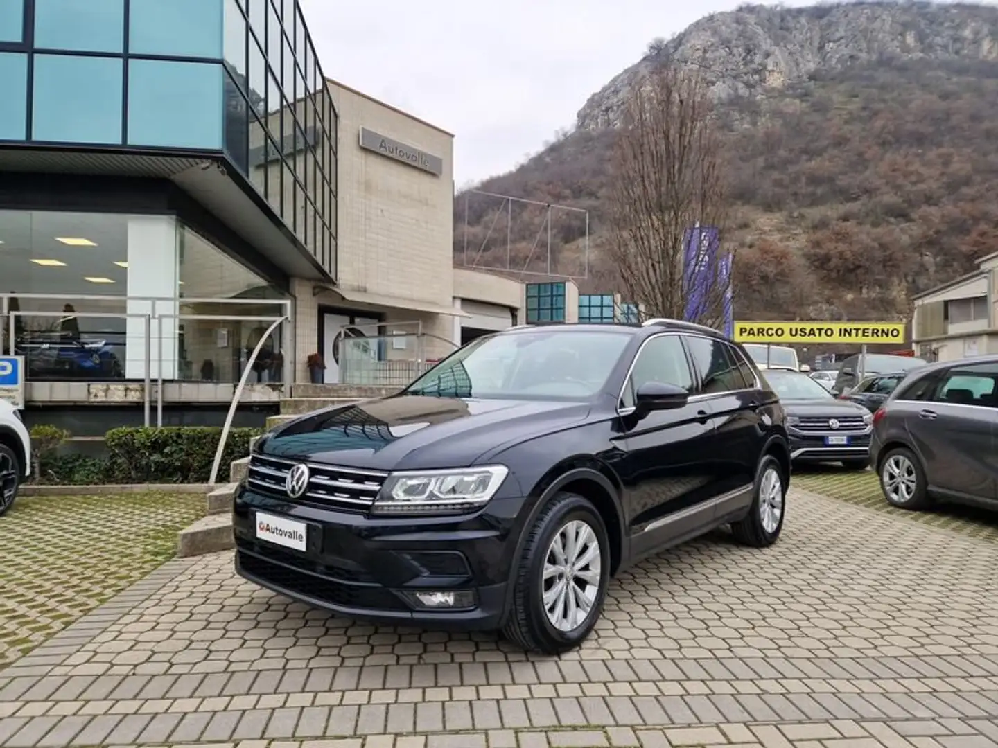 Volkswagen Tiguan 2.0 TDI SCR DSG Business BlueMotion Tech. Negro - 1