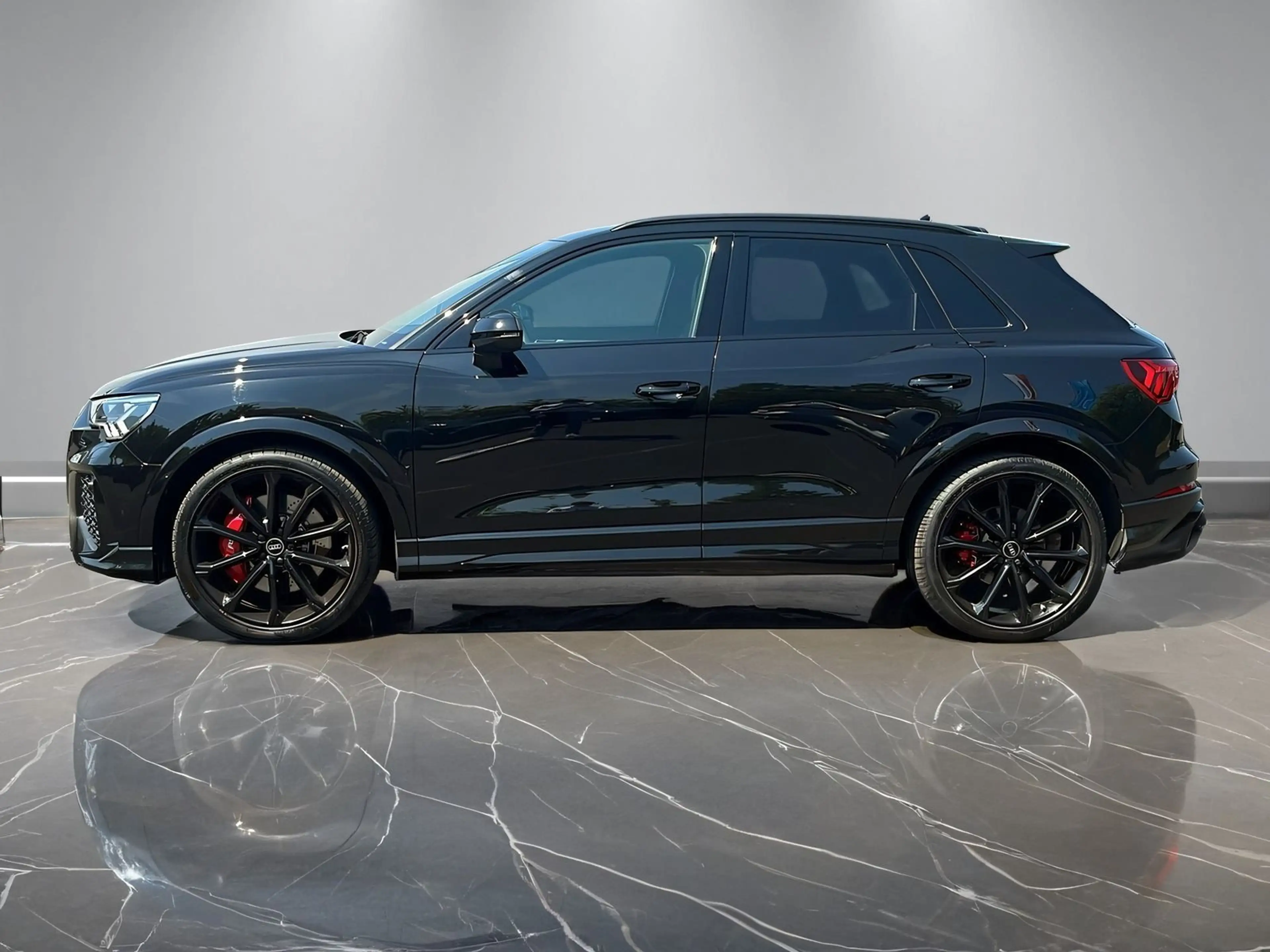 Audi RS Q3 +SPORTABGAS+V-MAX+OPTIK+MATRIX+KAMERA+ — photo 5