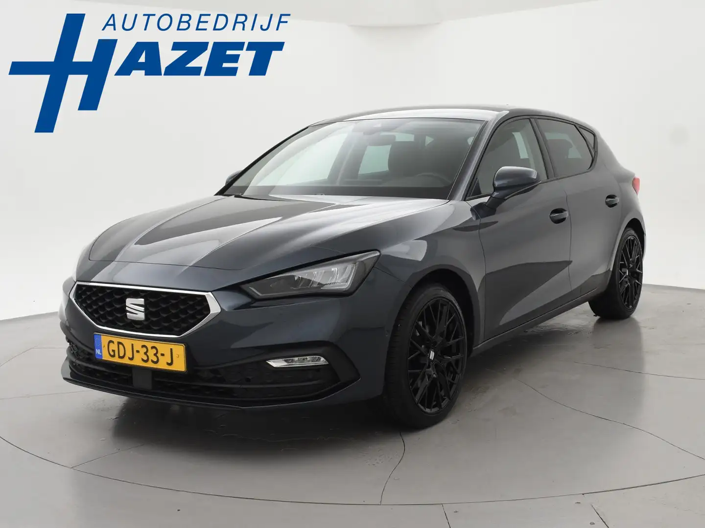 SEAT Leon 1.0 TSI STYLE INTENSE + WEGKL. TREKHAAK | VIRTUAL Grijs - 1
