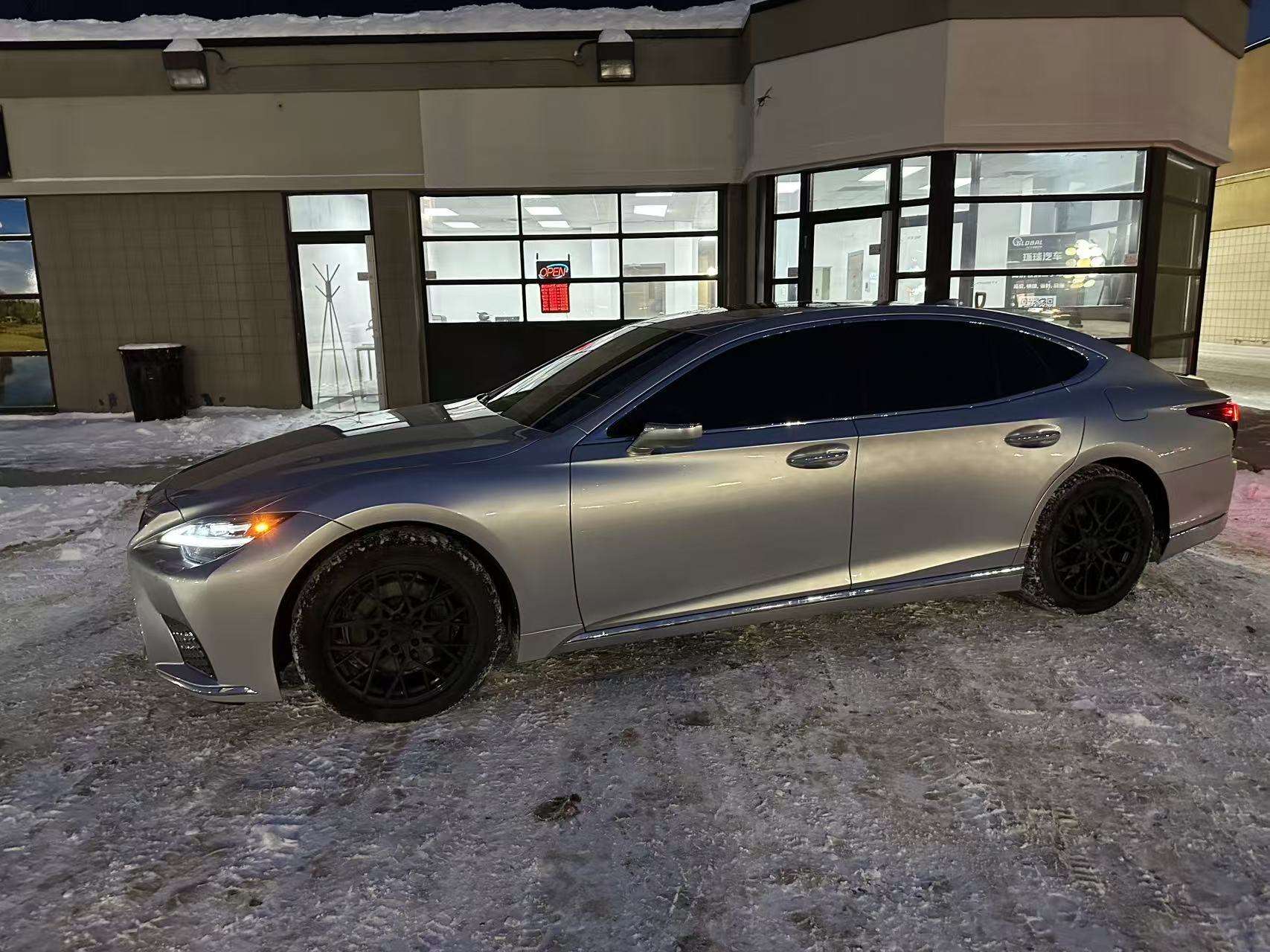 2023 Lexus LS top trim/ Executive/ Kiriko Glass/ Silver Allusion