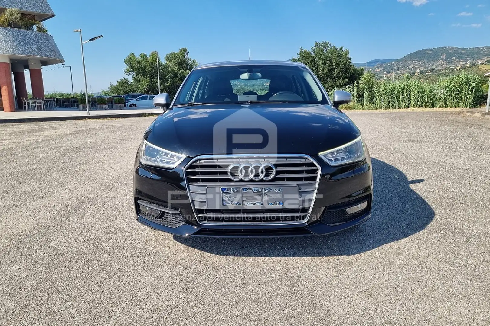 Audi A1 A1 SPB 1.4 TDI ultra Metal Nero - 2