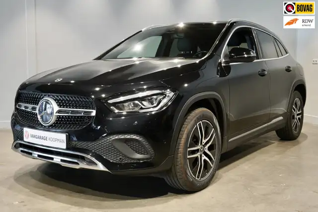 Mercedes-Benz GLA 250 e AMG Line