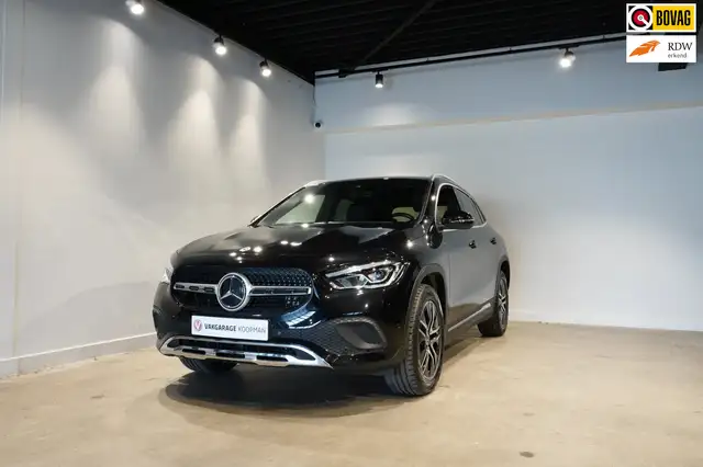Mercedes-Benz GLA 250 e AMG Line