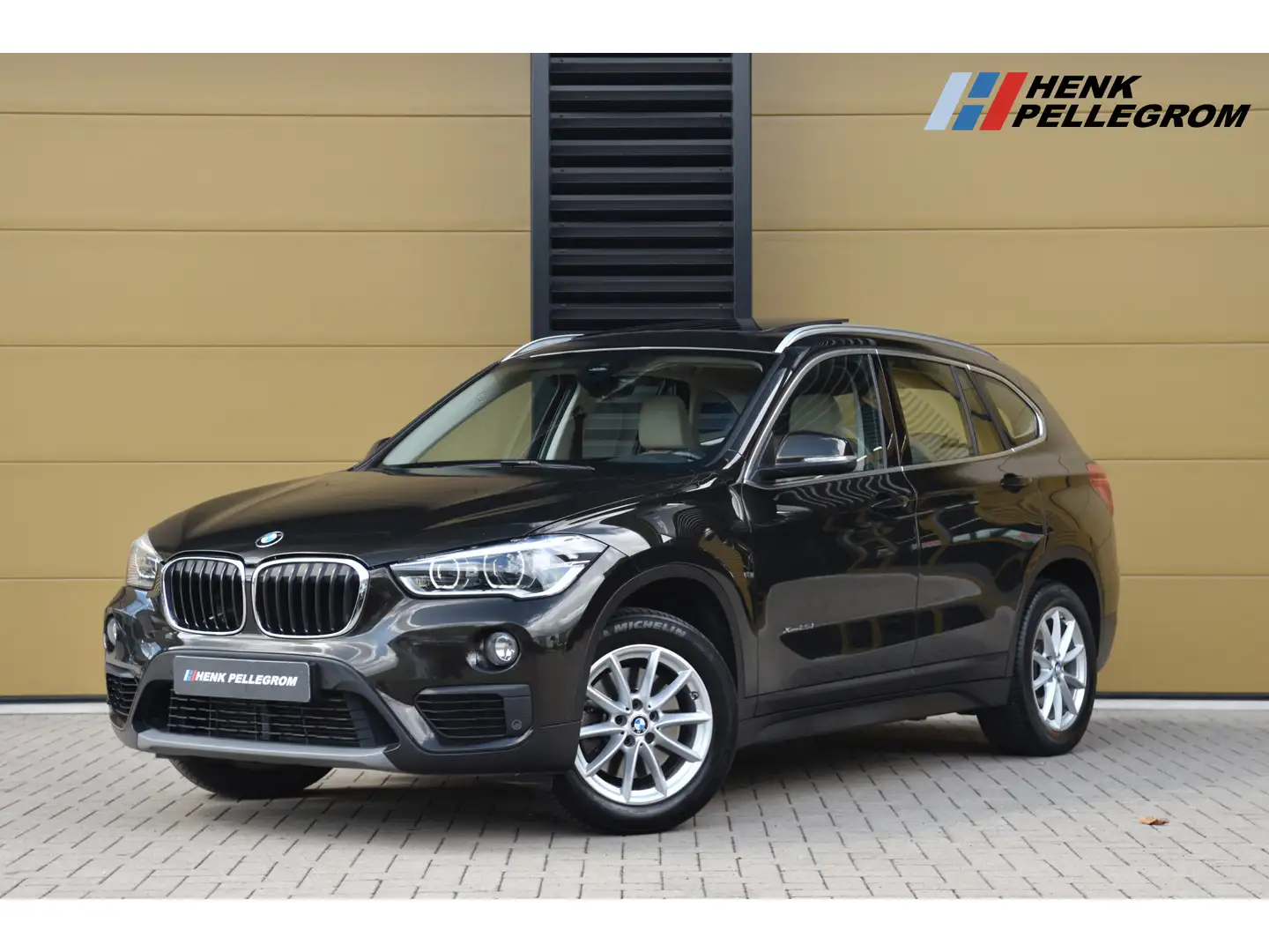 BMW X1 xDrive25i Centennial High Executive * Head-up * LE Marrón - 1