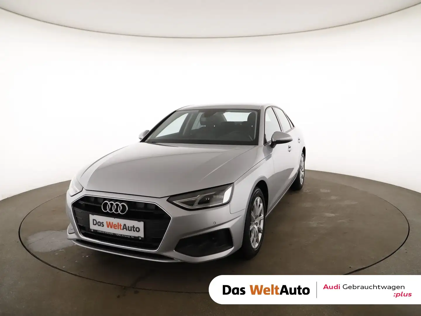 Audi A4 Limousine 30 TDI Silber - 1