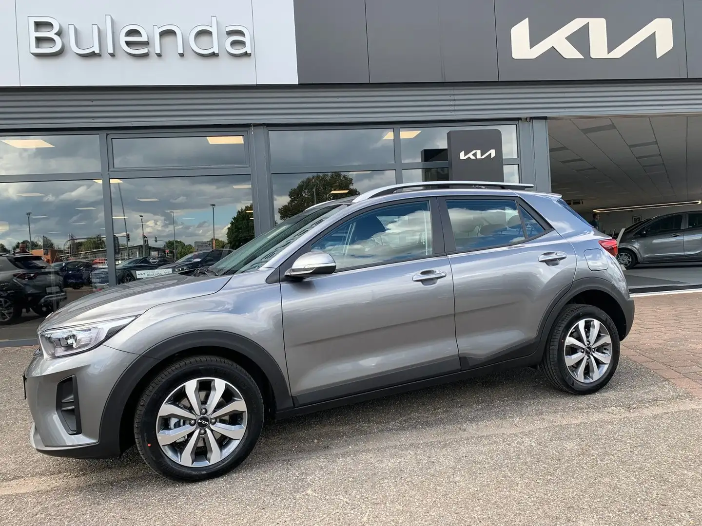 Kia Stonic 1.0 T-GDI DCT7 Vision Grau - 1