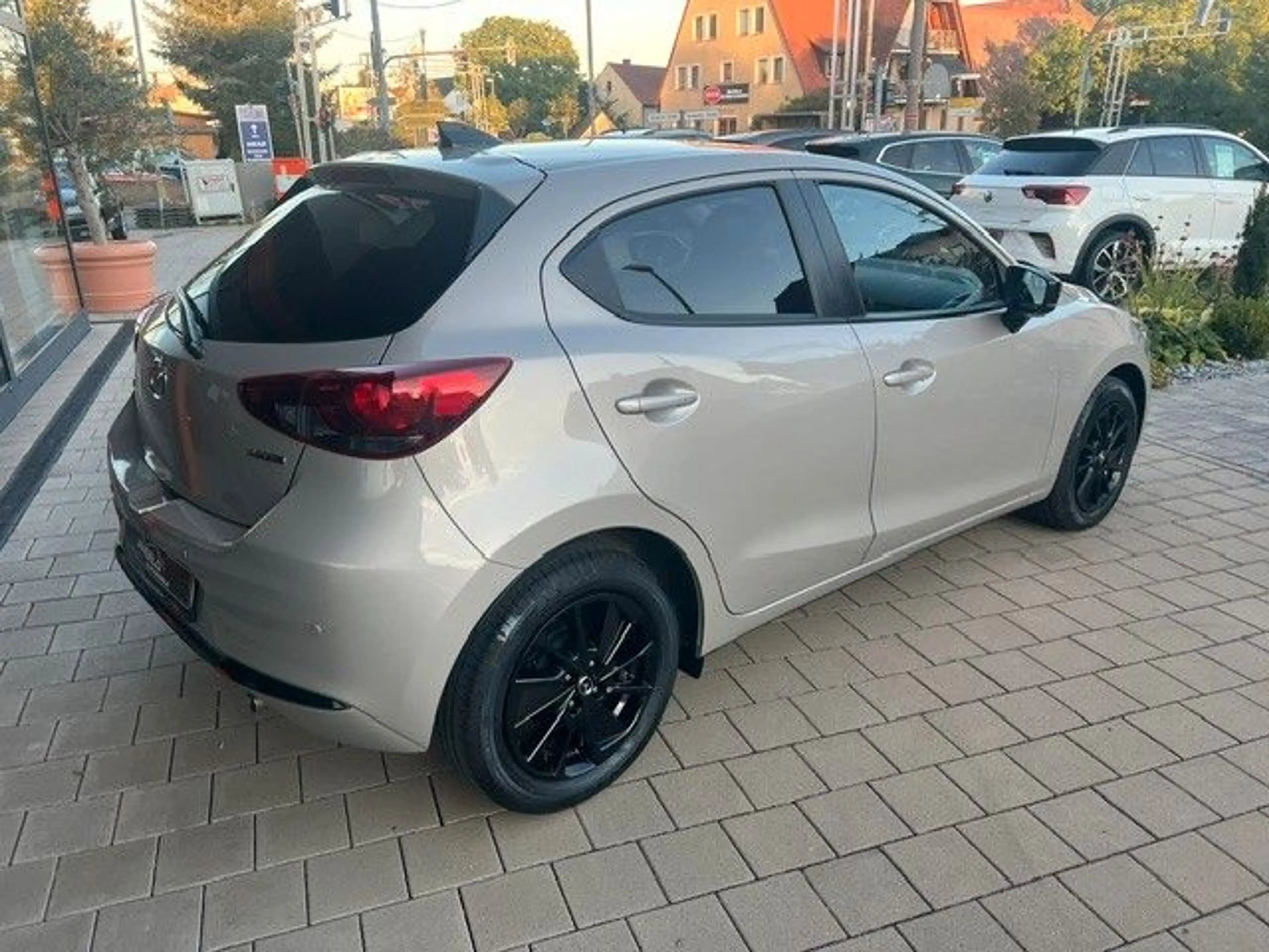 Mazda 2 G 90 Homura Hybrid*Nur 3700 KM*Carplay*LED* — photo 10