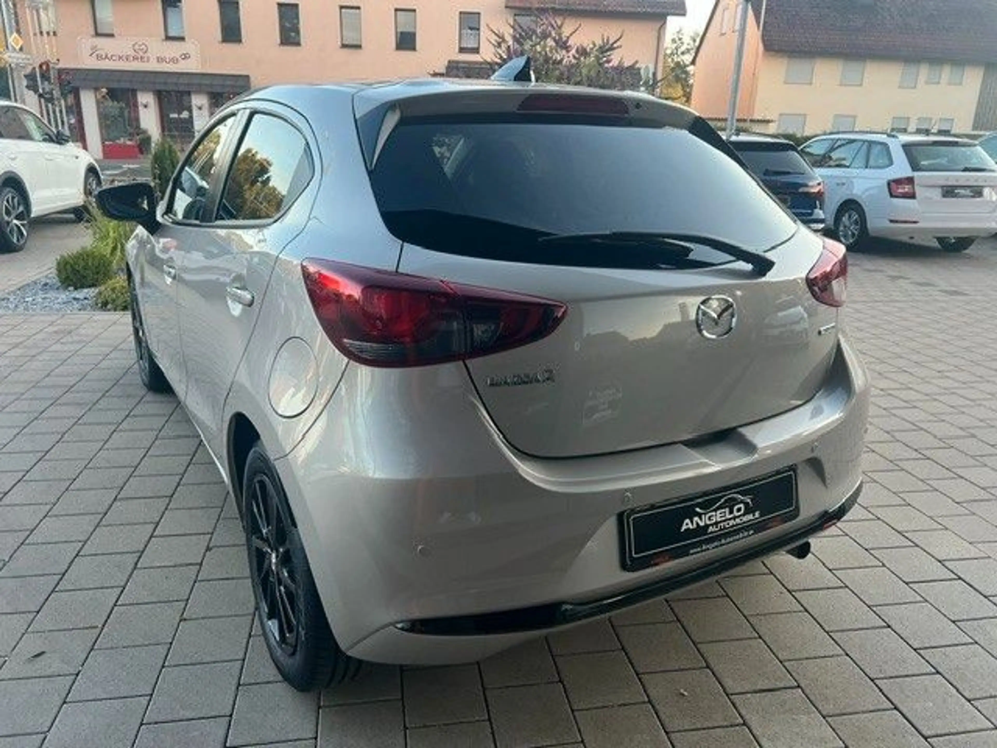 Mazda 2 G 90 Homura Hybrid*Nur 3700 KM*Carplay*LED* — photo 12