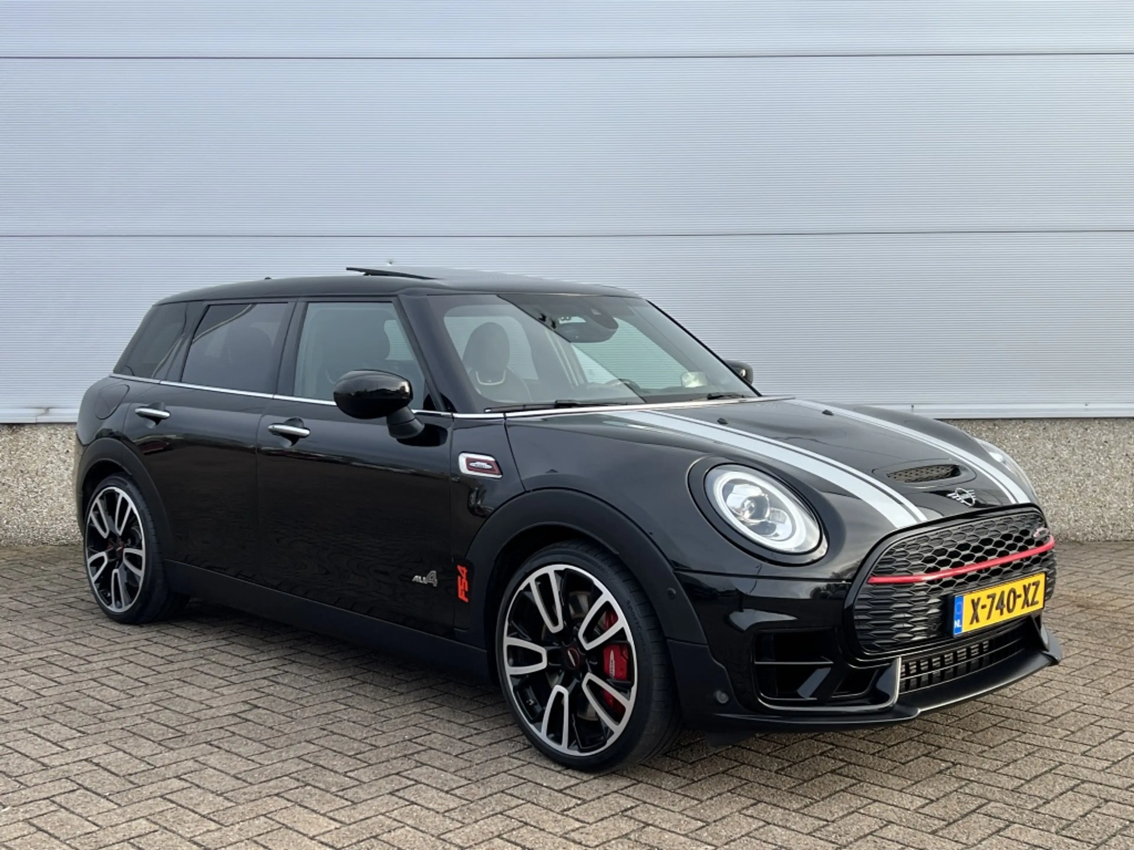 MINI John Cooper Works Clubman Mini 2.0 JCW ALL4 Chili Chili F1, PANODAK, HARMAN — photo 3