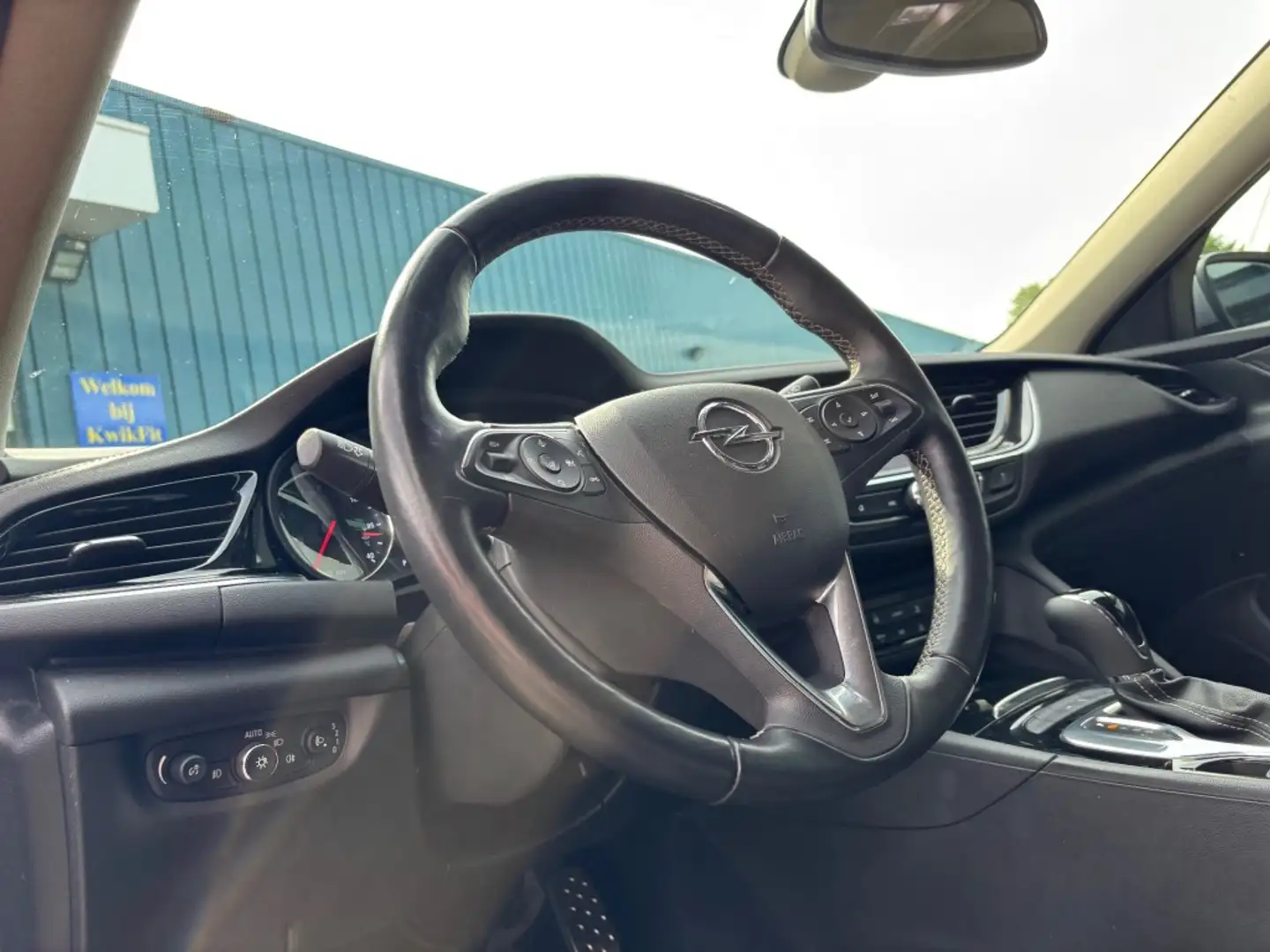 Opel Insignia 1.5 TURBO AUTOMAAT BUSINESS EXECUTIVE NAVI CLIMA L Grijs - 2