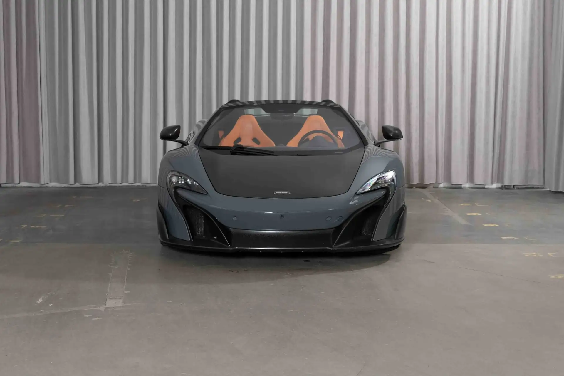 맥라렌 675LT 2016 건메탈 사진 3