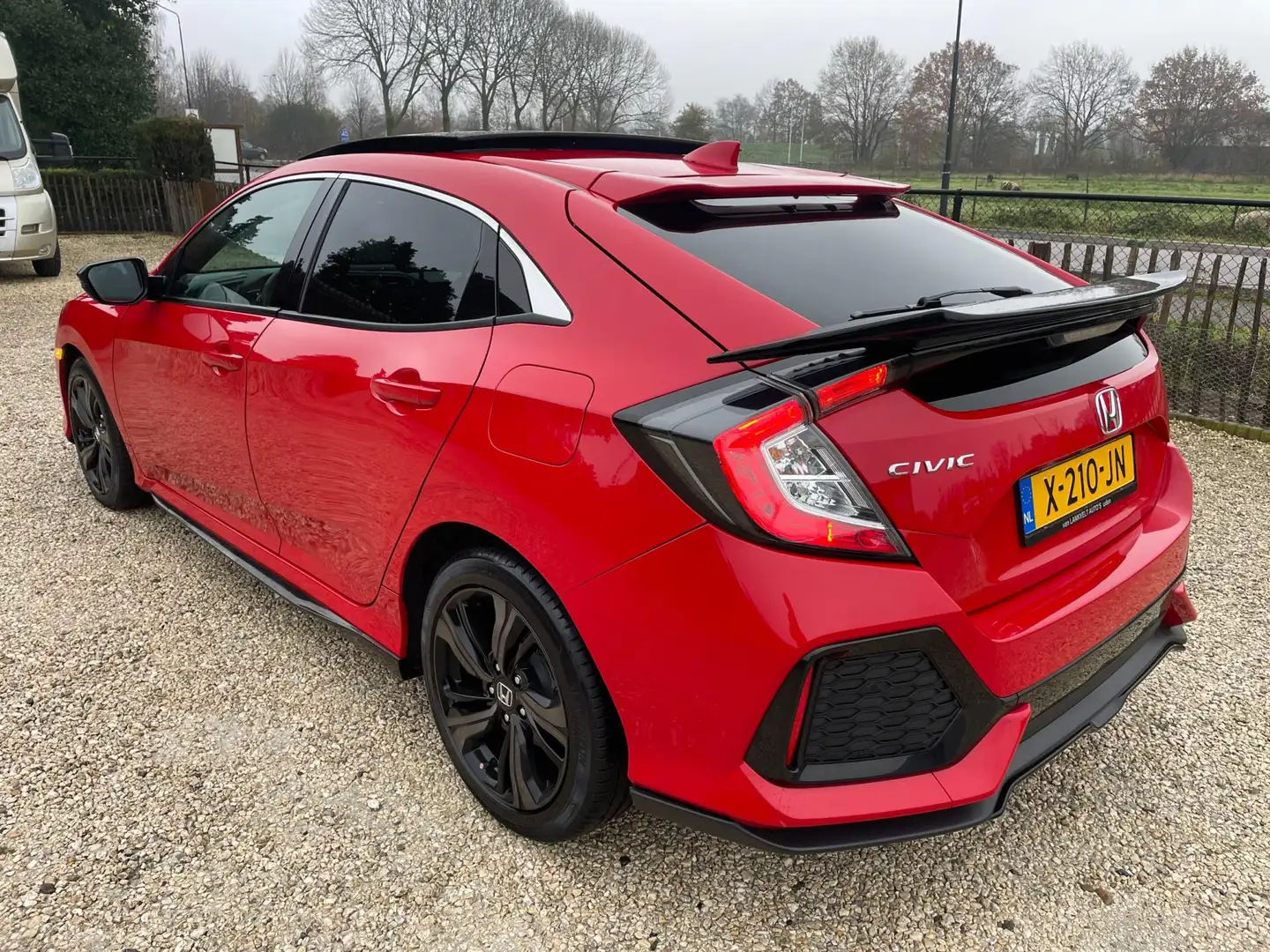 Honda Civic 1.0 i-VTEC Elegance automaat panodak Rood - 2