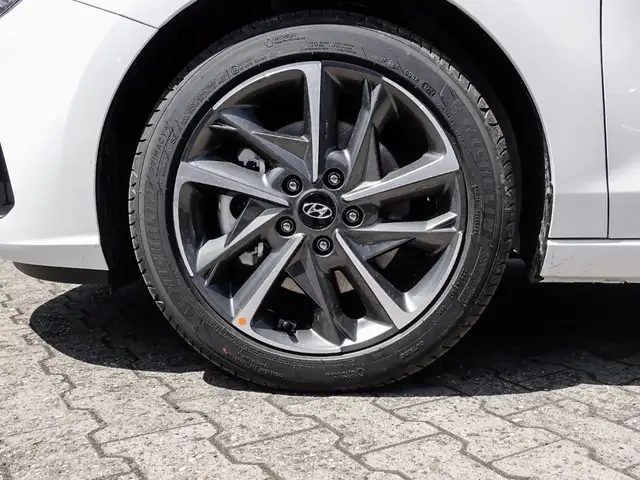 Hyundai I30 view 3