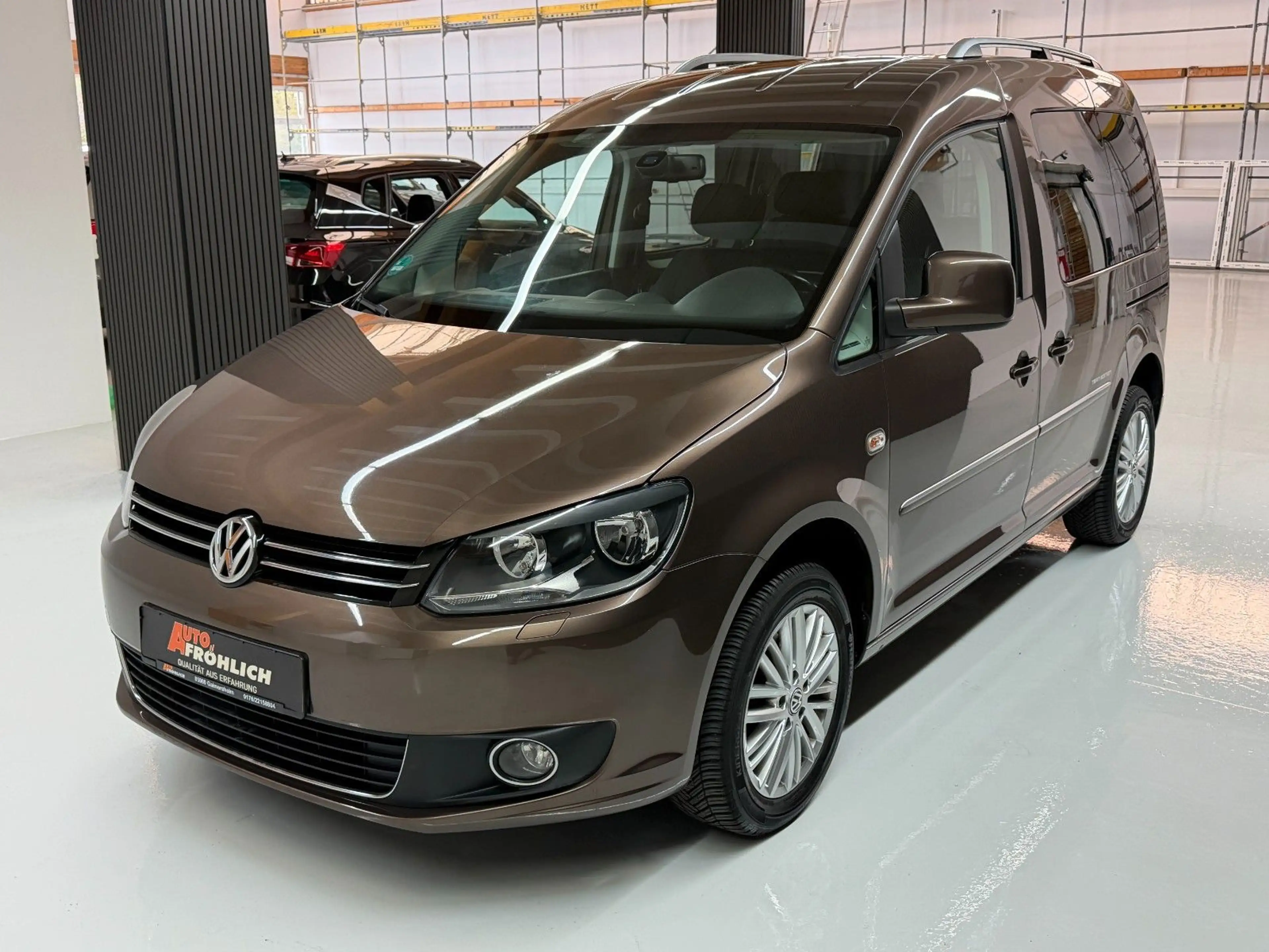 Volkswagen Caddy 1.2TSI Kombi Team Edition Sitzheizung Navi — photo 3
