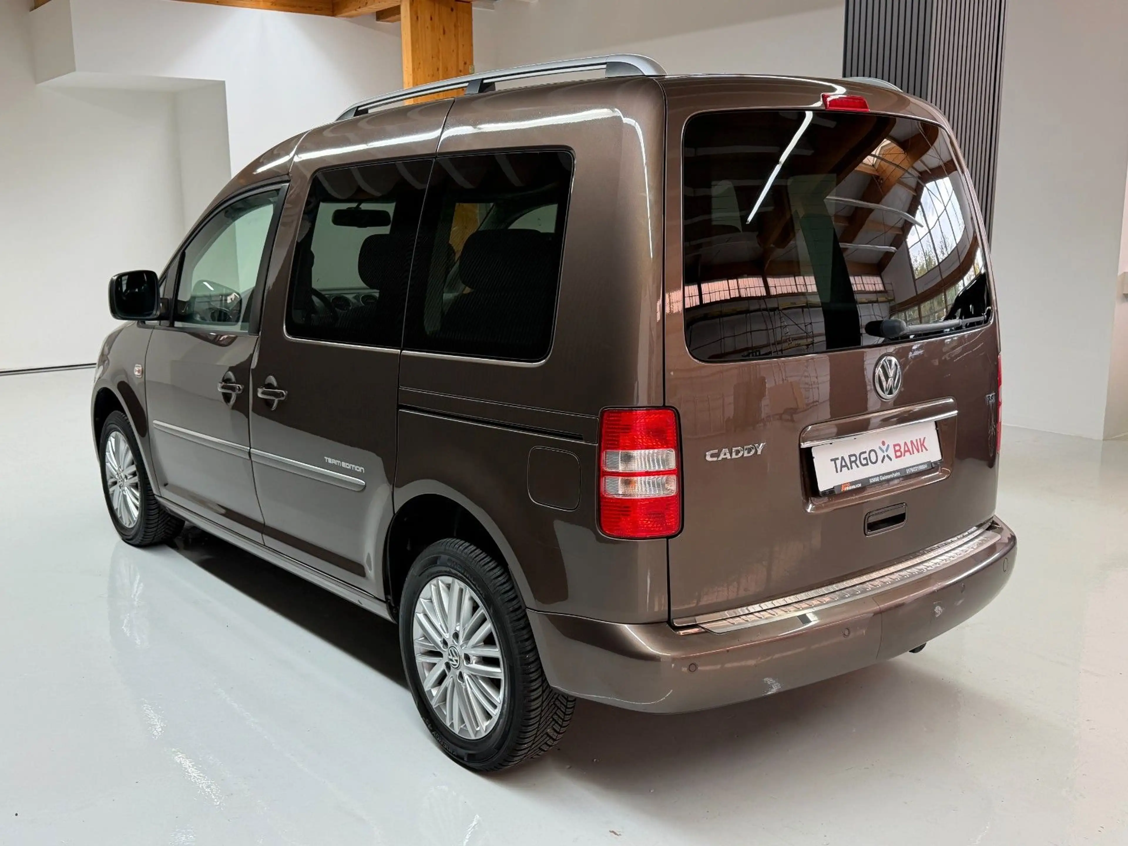 Volkswagen Caddy 1.2TSI Kombi Team Edition Sitzheizung Navi — photo 5