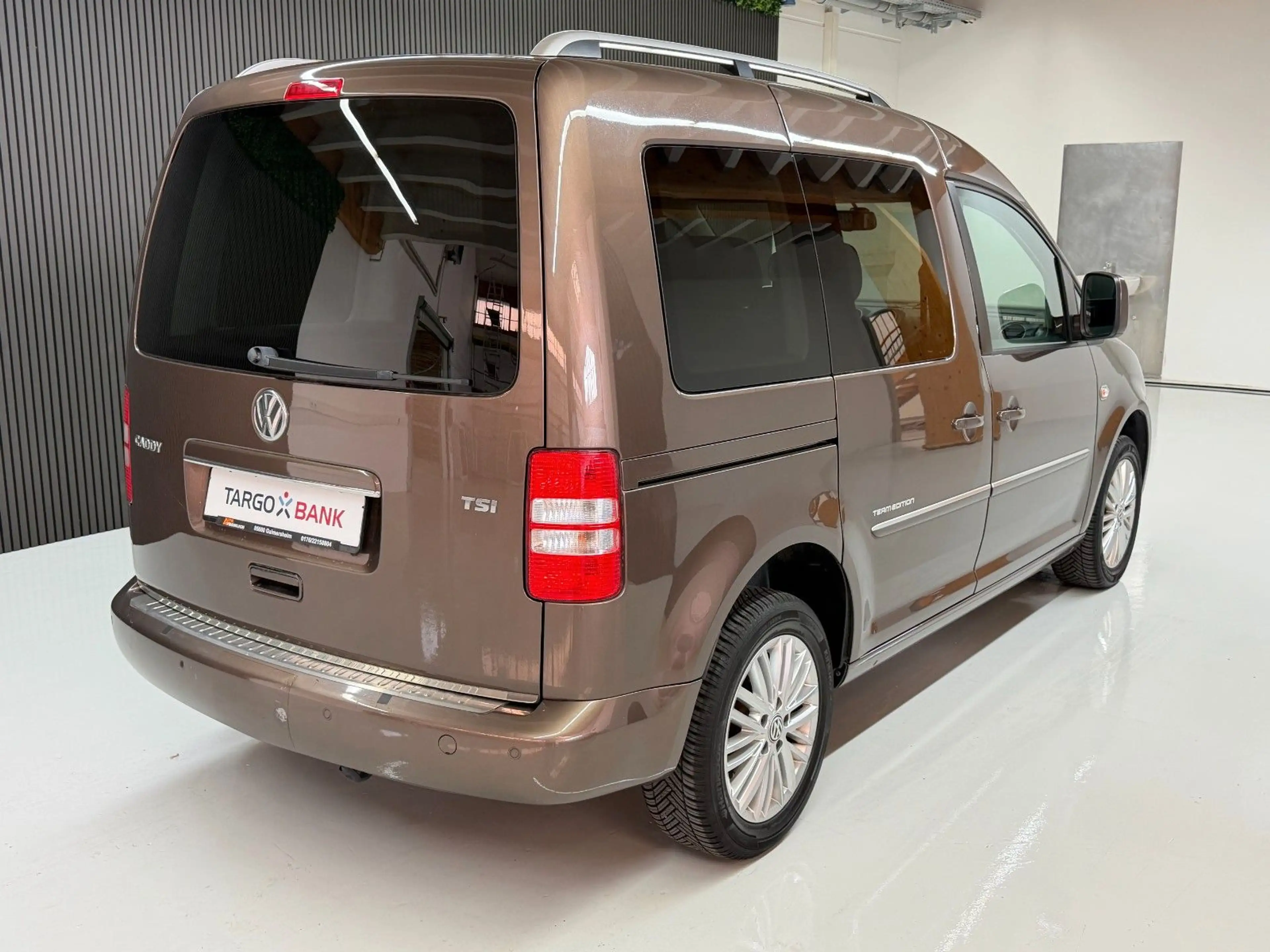 Volkswagen Caddy 1.2TSI Kombi Team Edition Sitzheizung Navi — photo 7