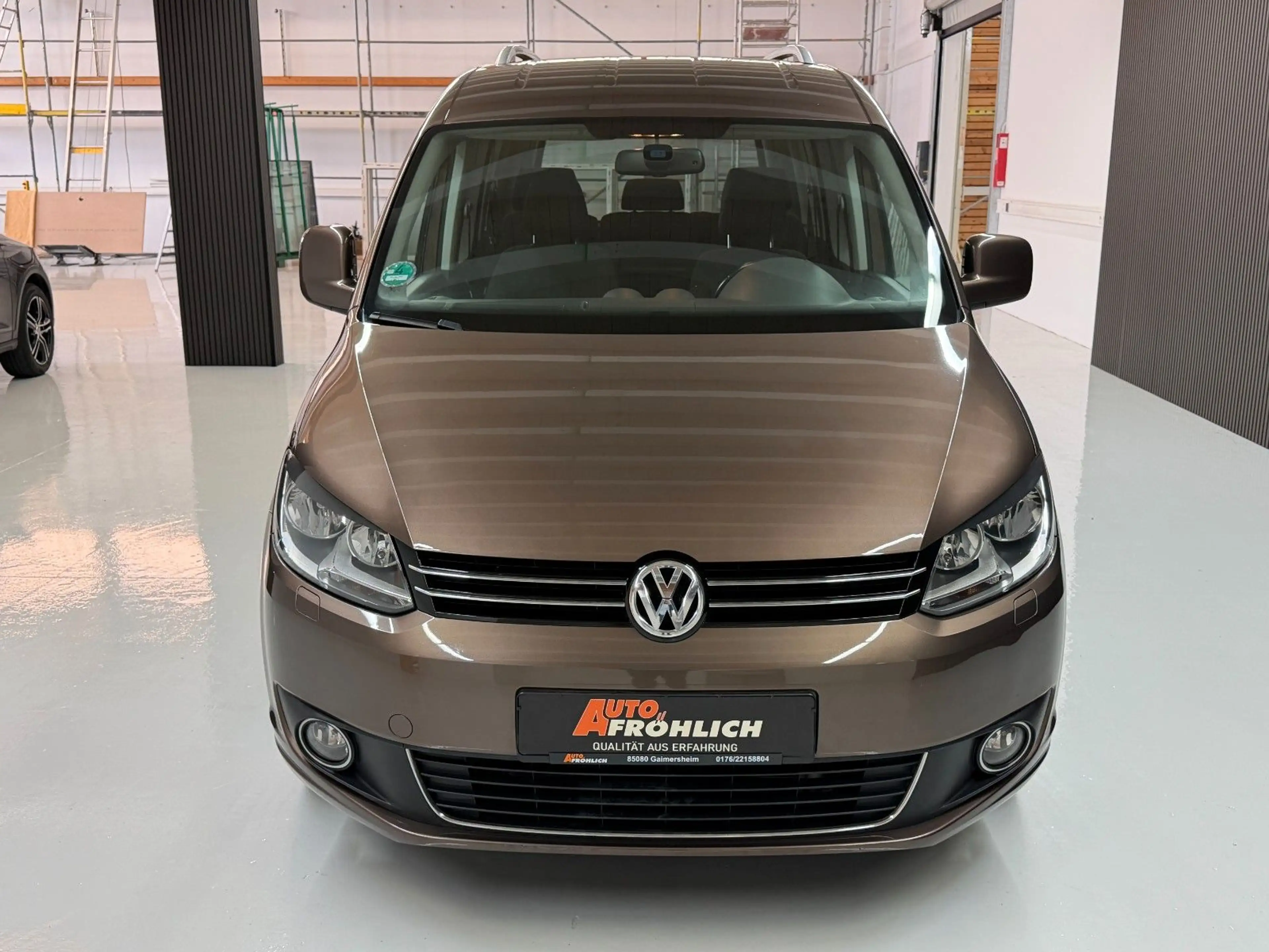 Volkswagen Caddy 1.2TSI Kombi Team Edition Sitzheizung Navi — photo 2