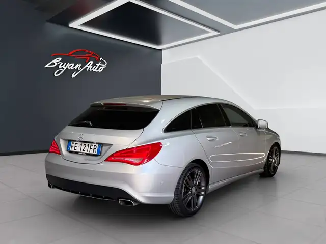 Mercedes-Benz Cla view 4