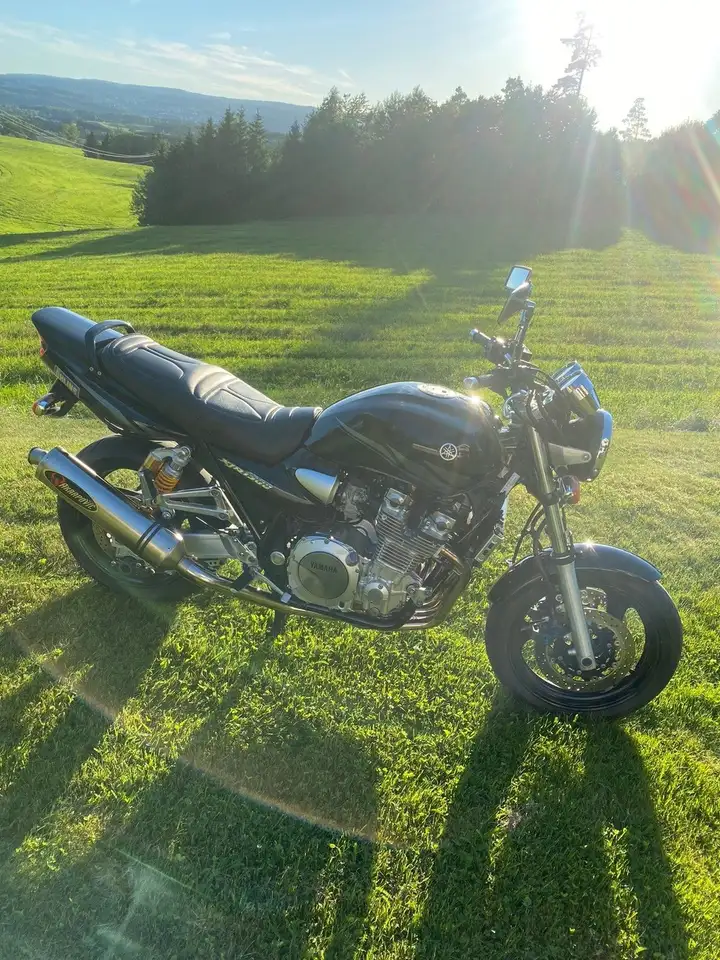 Yamaha XJR 1300
