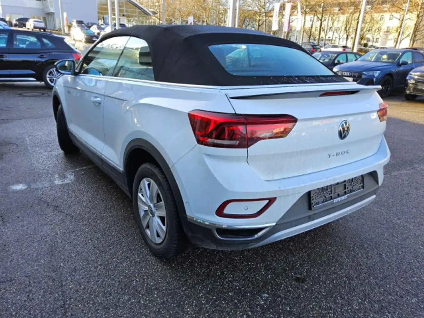 Volkswagen T-Roc Goal 1.5TSI DSG LED Navi RFK AHK Weiß - 2
