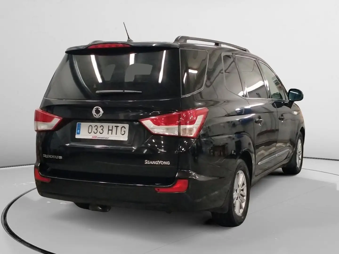 SsangYong Rodius Xdi Limited Negro - 2